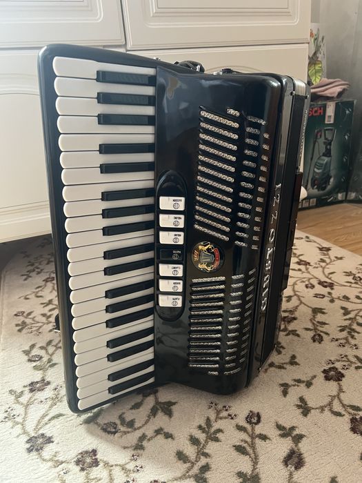 Acordeon  Giustozzi italian