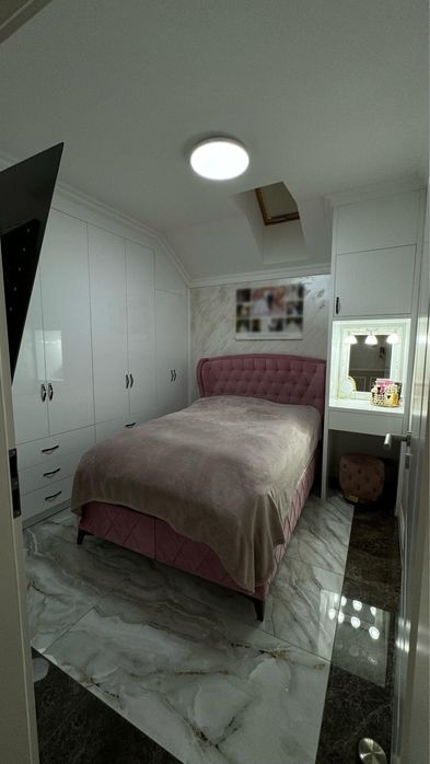 Apartament cu doua camere in centru comunei