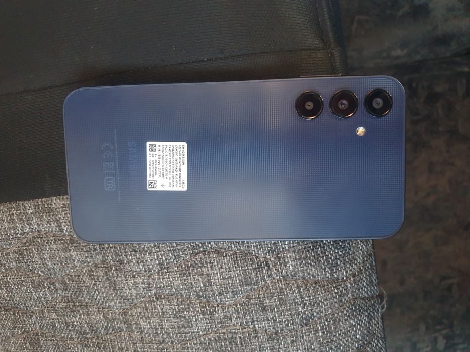 samsung A25 tilifon yangi 10 kun bulfi olinganiga garantiya bor