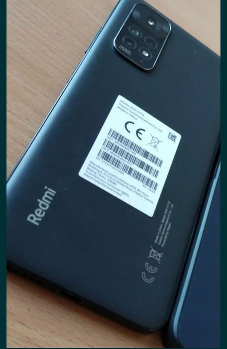 Redmi not 11 sotiladi xotirasi 64 talik hali yangidek karobkasi bor