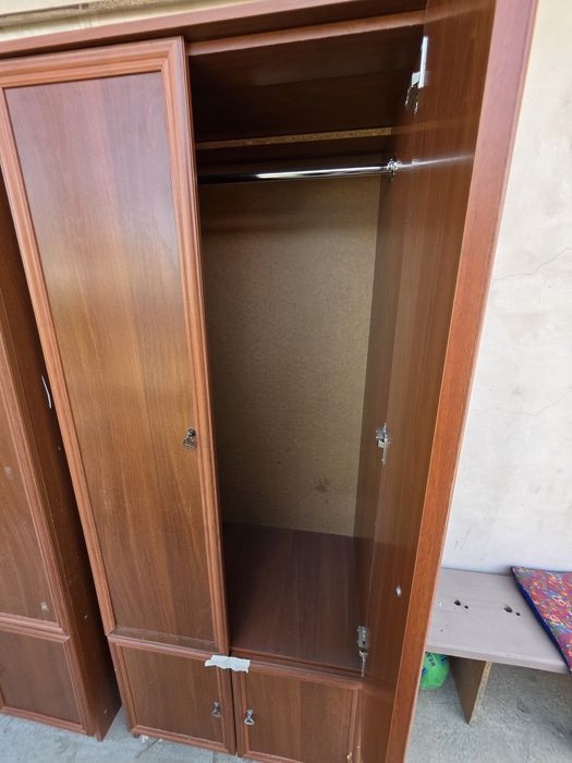 Продам шкаф плательный, б у