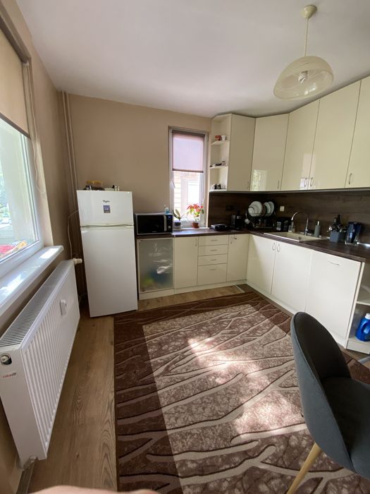 Дава се под наем Четиристаен апартамент в Плевен, Идеален център - 85 кв.м за 535.5 € - Снимка #3