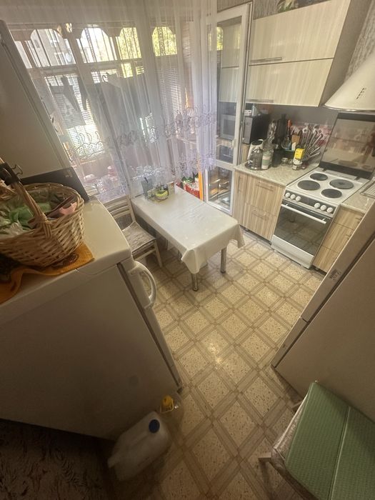 Продам 2 х комнатную квартиру в район Пристани !