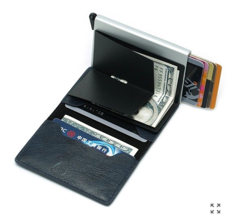 Кожен картодържател с Rfid защита