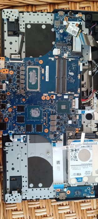 Lenovo legion 17ith6 pentru piese