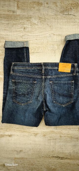 Vând blugi Jack&Jones Original! 34-34 M-L (70-80kg)