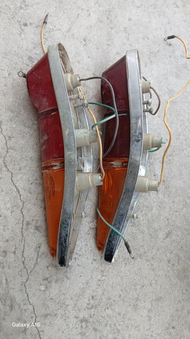 Orqa Fara Maskvich 408