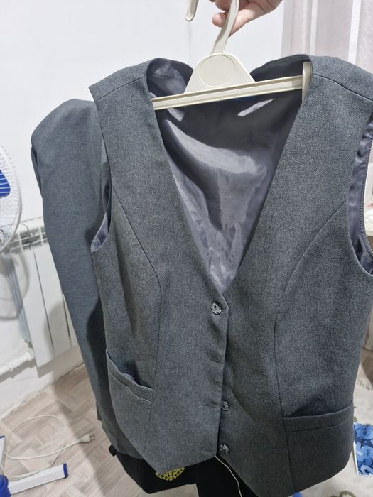 Продам школьную форму