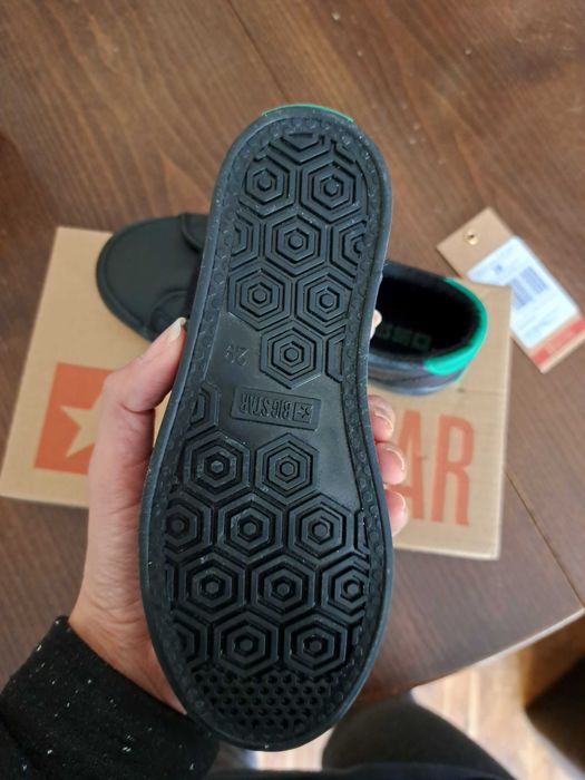 Детски кецове нови