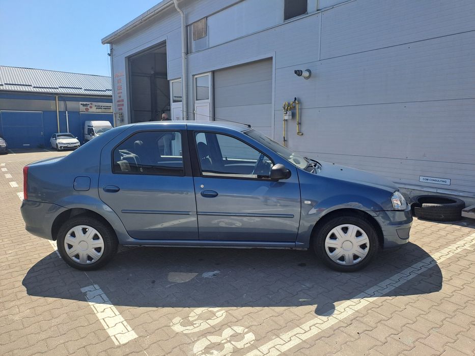 Dacia Logan 2011