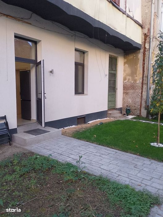 CI644 Piata Traian,1 camera,Renovat,istoric