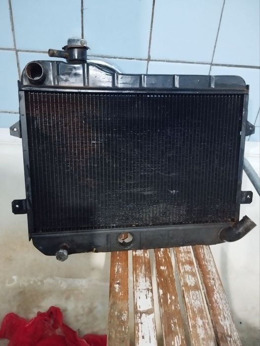 Радиатор охлаждения 2101
