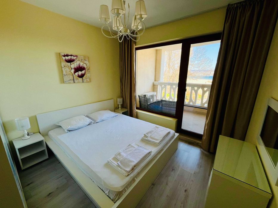 Дава се под наем Двустаен апартамент в Варна, Аспарухово - 50 кв.м за 650 € - Снимка #3