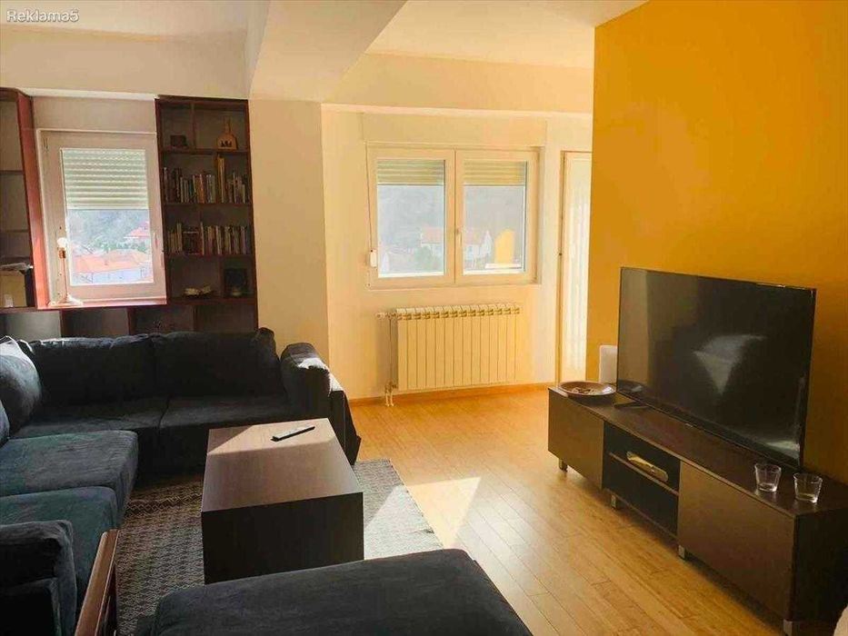 Дава се под наем Двустаен апартамент в Пловдив, Централна гара - 61 кв.м за 295.8 € - Снимка #2