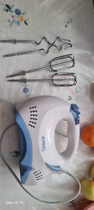 Миксер Scarlett в идеальном состоянии