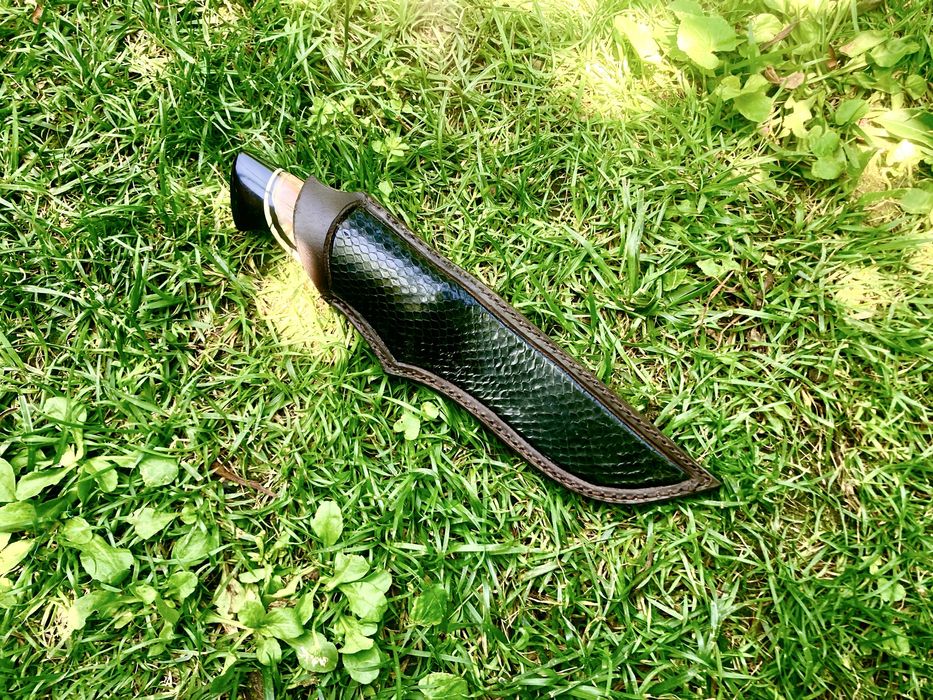 Ловни ножове ръчна изработка от дамаска стомана