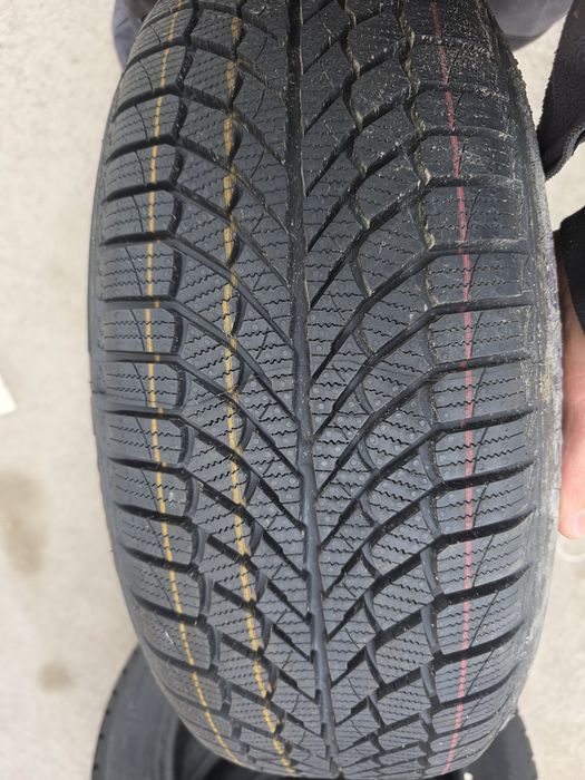 Anvelope de iarna 205/55x17 marca viking