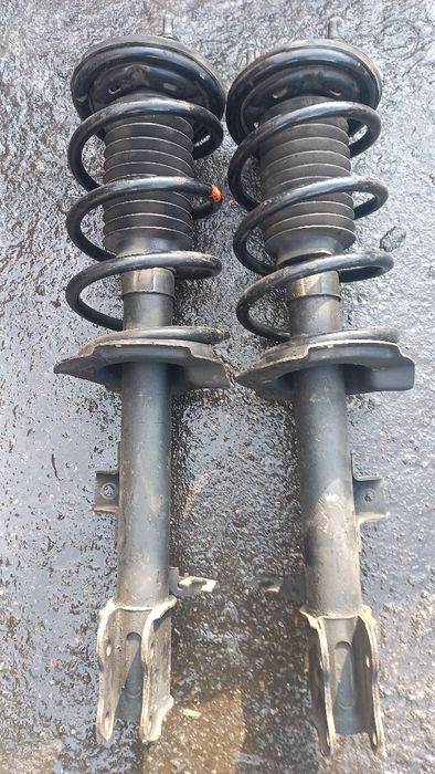 Амортизаторы на Ниссан