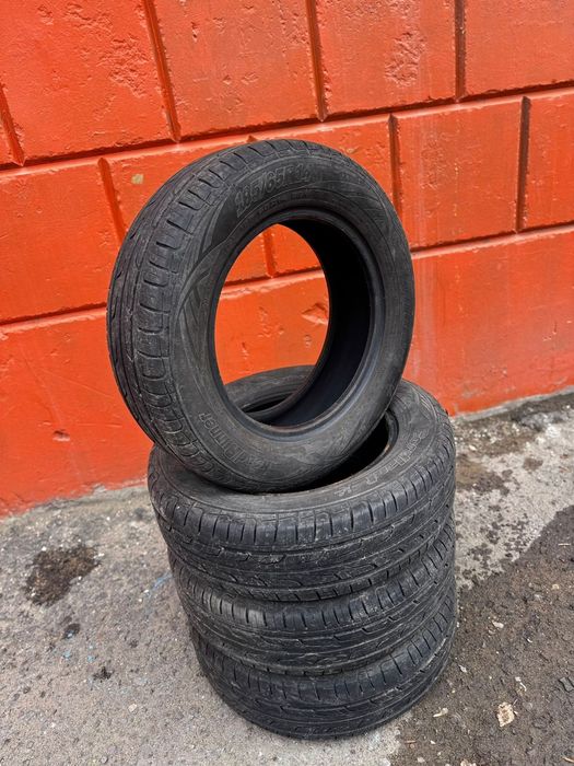 Продам комплект летних шин