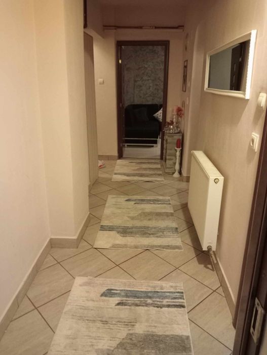 Apartament 2 camere.Se poate și inchiria