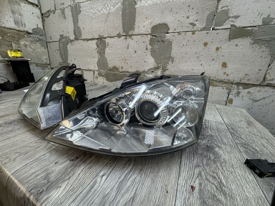 Фары Форд Фокус 1