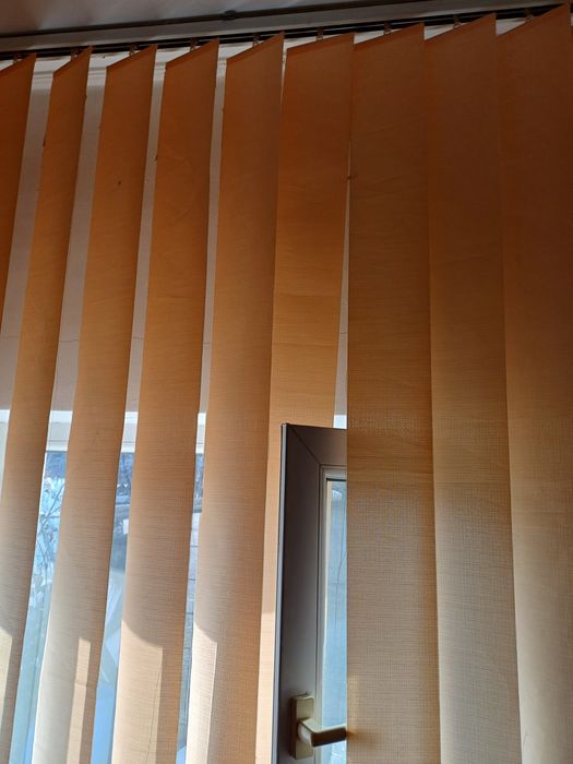 Jaluzele geam, verticale