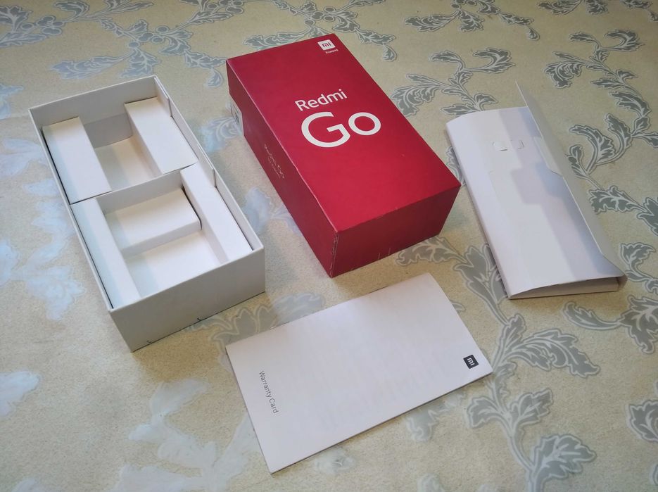 Упаковки Xiaomi Redmi. Коробки от телефонов.