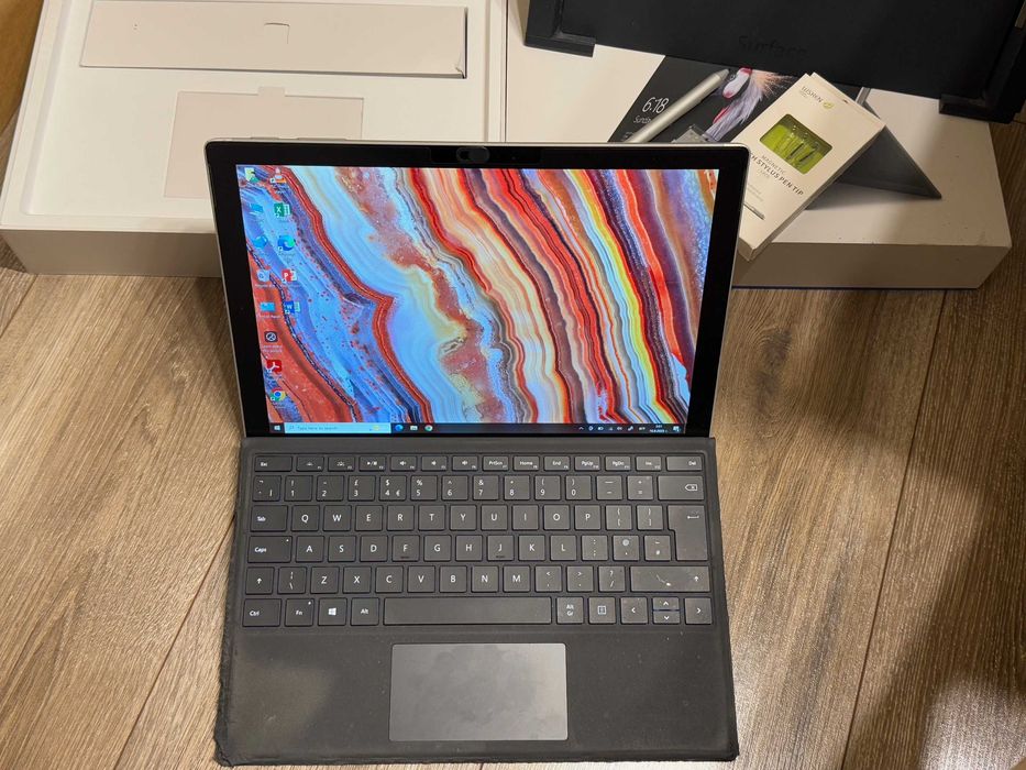 Microsoft Surface Pro 5 i5-7300U/4RAM/128SSD/Intel HD 620/QHD Touch