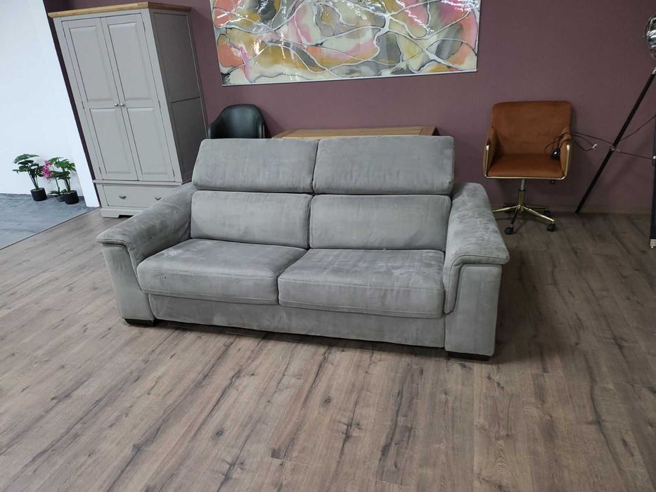 Светло сив диван тройка от плат с функция сън