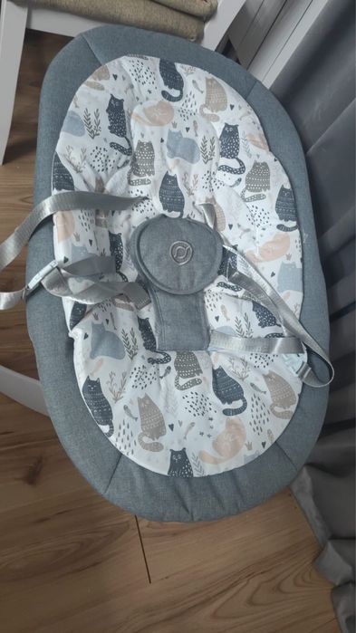 Продам кресло качалку электронную