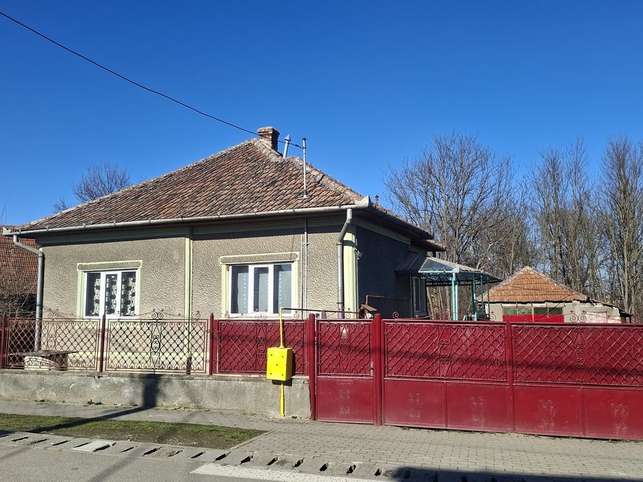 Casa de vanzare  in teius