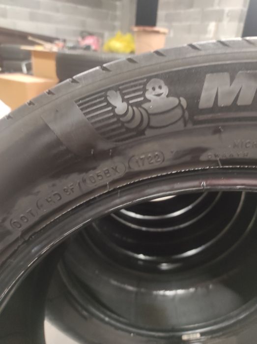 235/55/19 Мишелин