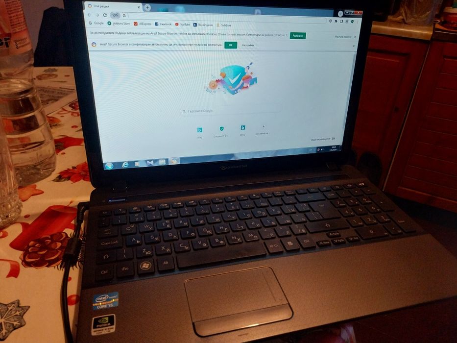 Лаптоп Packard bell