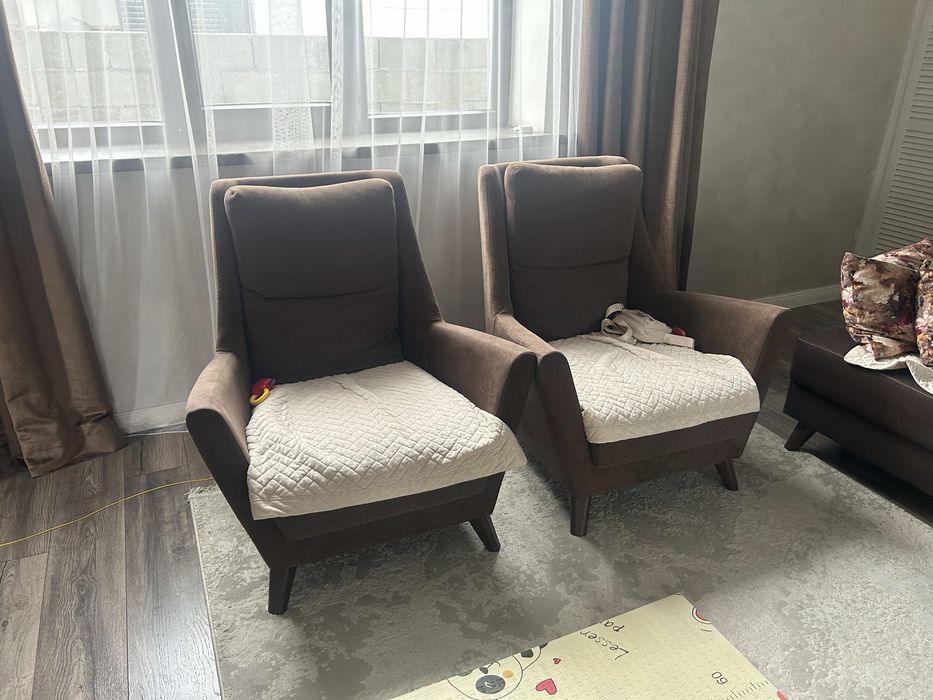 Диван с креслами