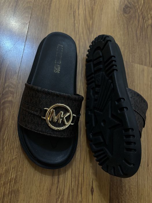 Чехли Michael Kors 37