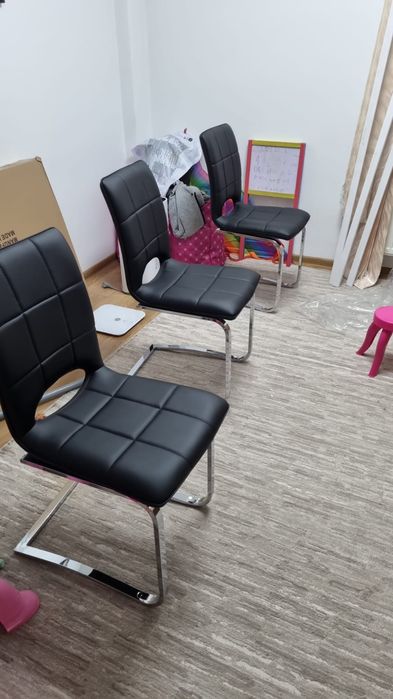 Masa extensibila STAR + 3 Scaune