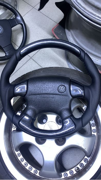 Рули с анатомией на Volkswagen