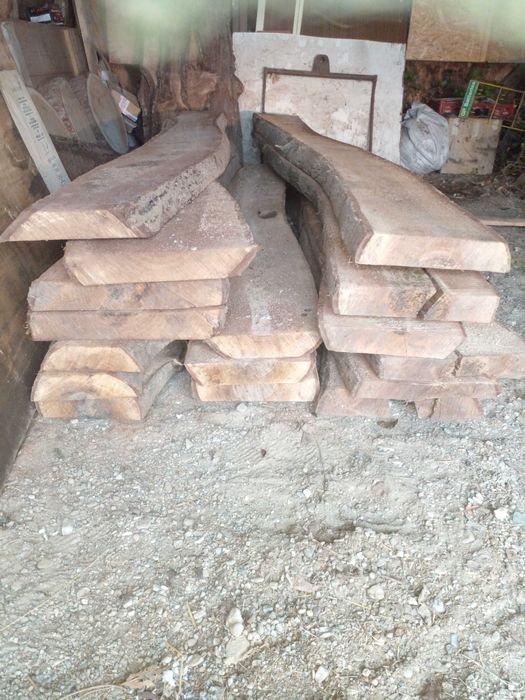 Scandura de nuc de  vanzare