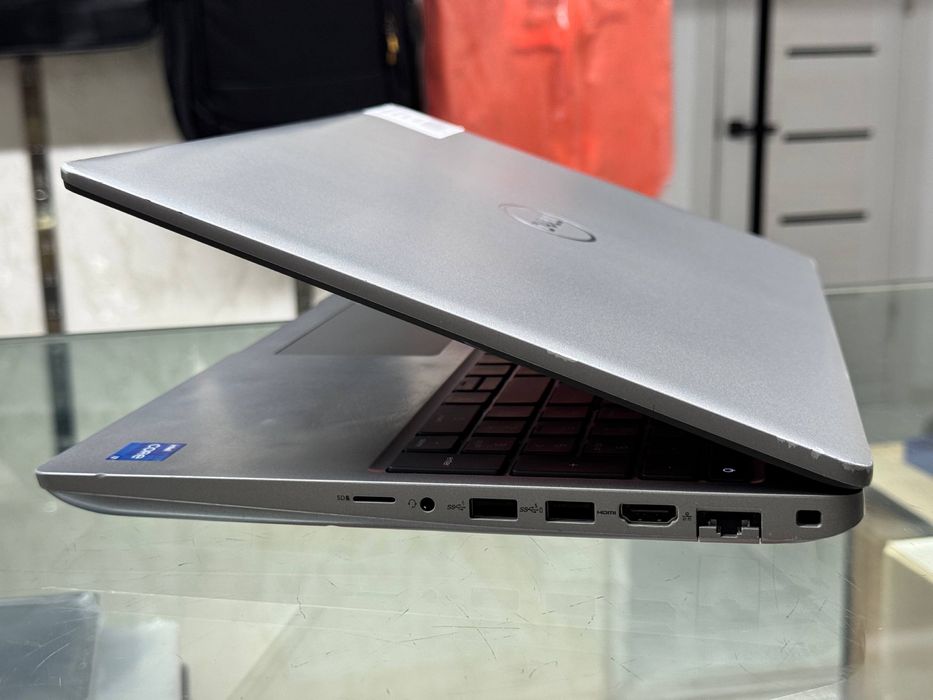 DELL Precision 3581 - Core i7-13800H_А1000_6гб