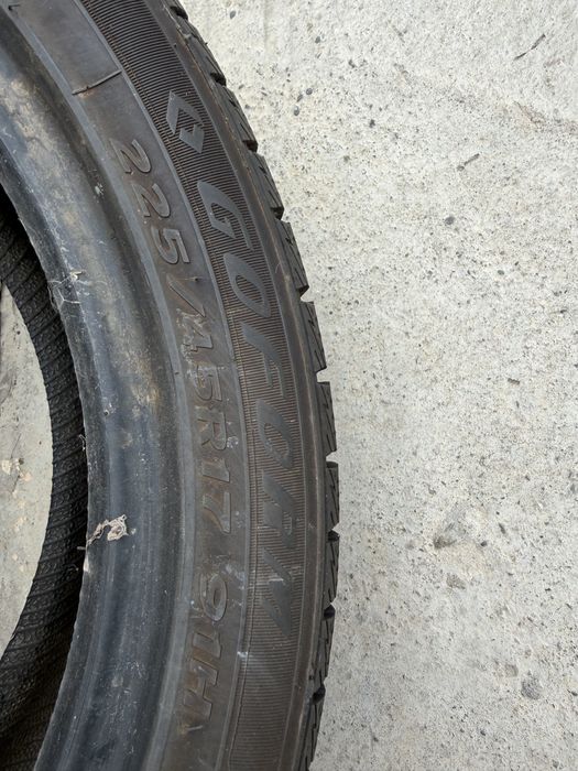 Зимние шины в хорошем состоянии