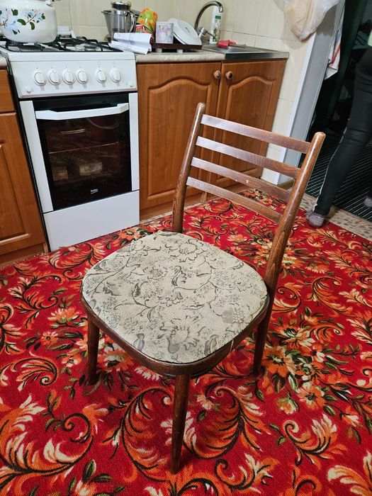 Стулья деревянные советские