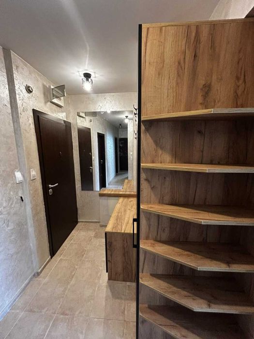 Дава под Наем 4-СТАЕН град София, Иван Вазов