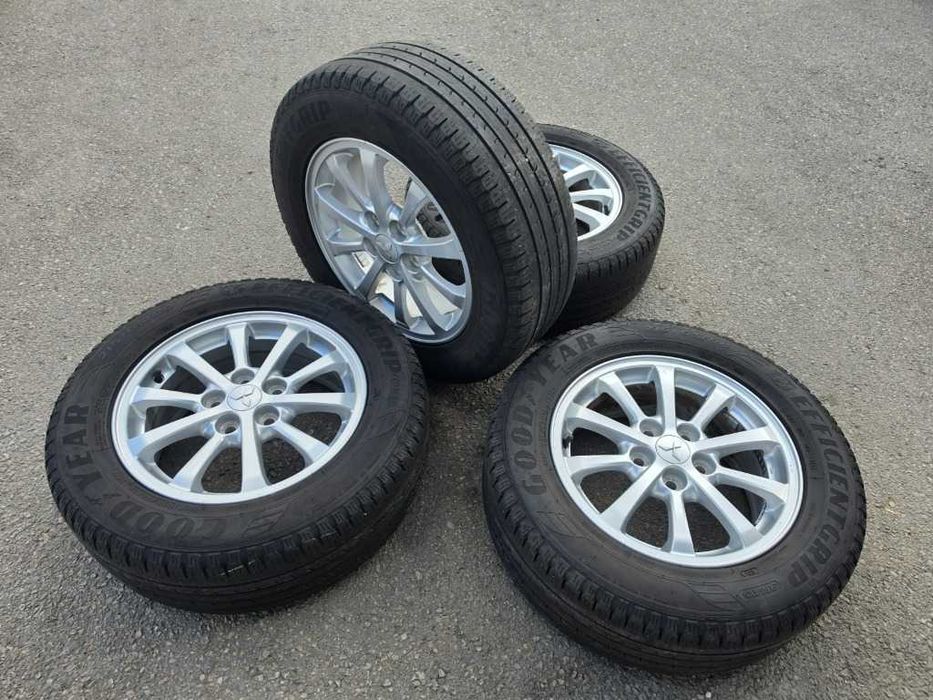 4 бр. Гуми 215/65 R16 с алуминиеви джанти 5x114.3 Mitsubishi Kia Honda Hyundai Toyota