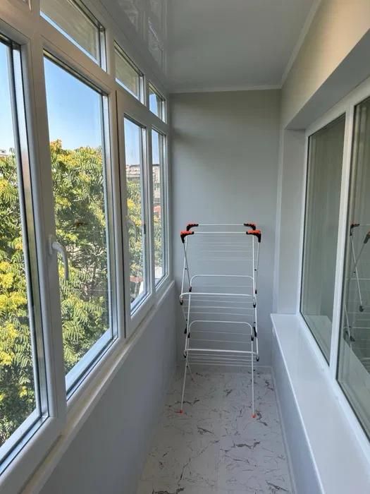 Дава се под наем Четиристаен апартамент в Варна, Център - 110 кв.м за 1500 € - Снимка #11