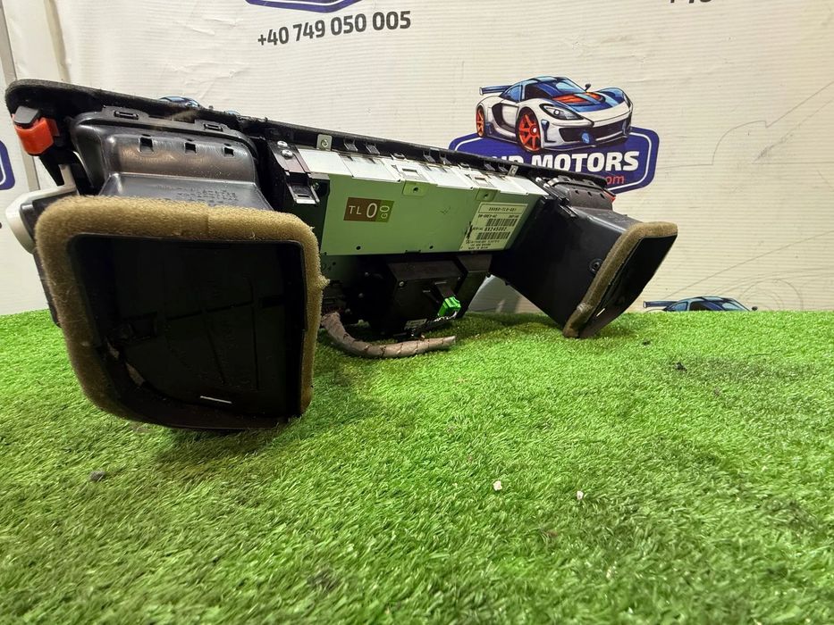 PANOU CENTRAL COMANDA AUDIO / RADIO CD / GRILA VENTILATIE  HONDA ACCORD 8 2.0 BENZINA 2009 COD OEM 39050-TL0-G01 8X245082 2008-2011