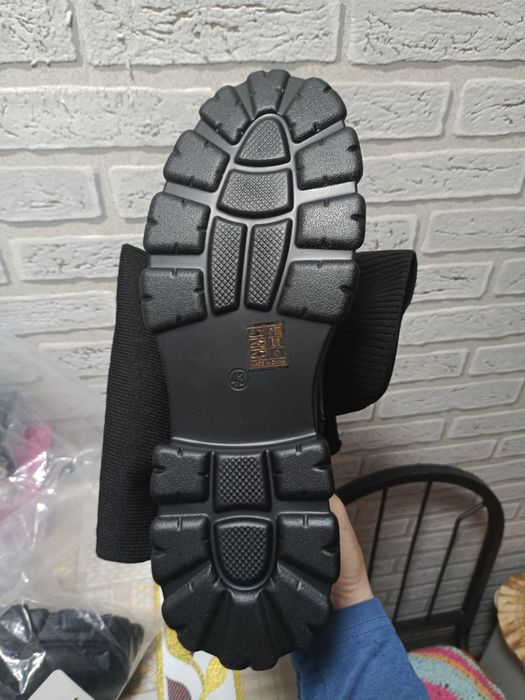 Продам женские ботинки удлинёные