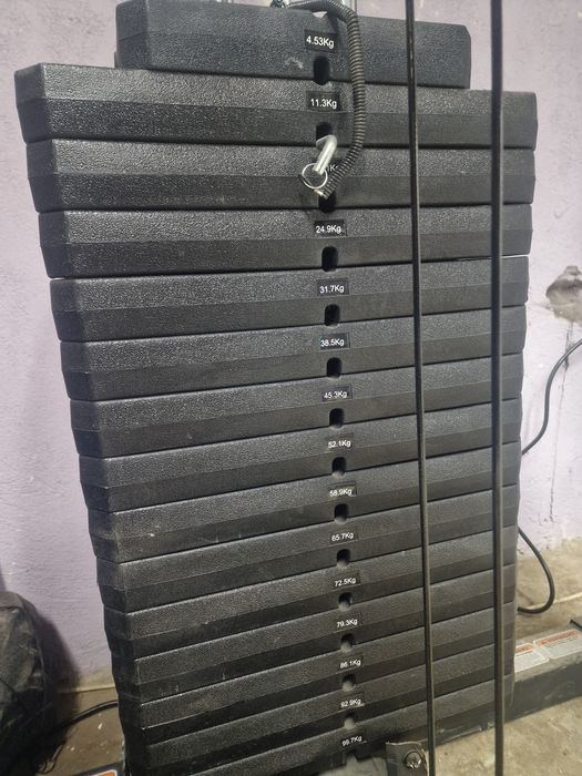 Гладиатор Adidas Капариран до 09.03