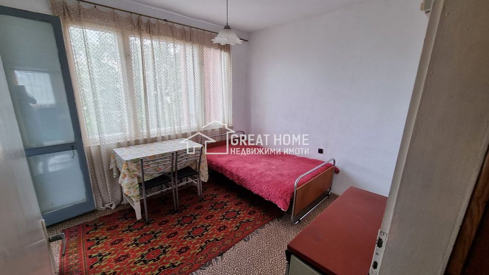 Дава се под наем Тристаен апартамент в Търговище, Център - 66 кв.м за 91767.36 € - Снимка #3