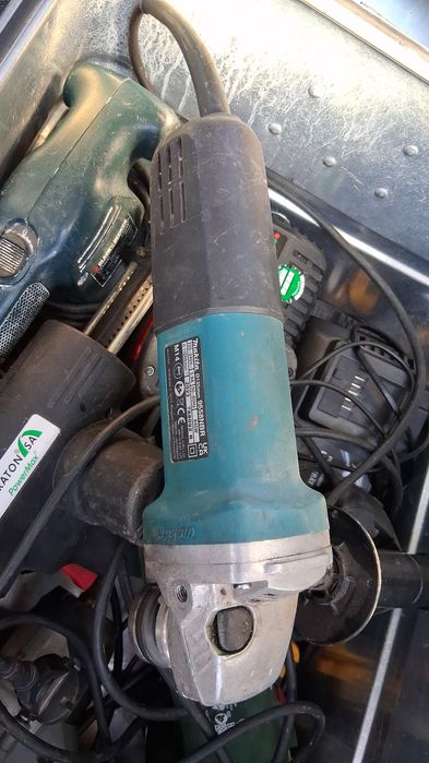 Polizor    de      banc