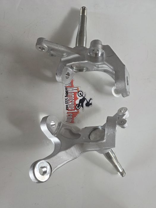 НОВ Шенкел Yamaha Raptor 700 ЛЯВ или ДЕСЕН